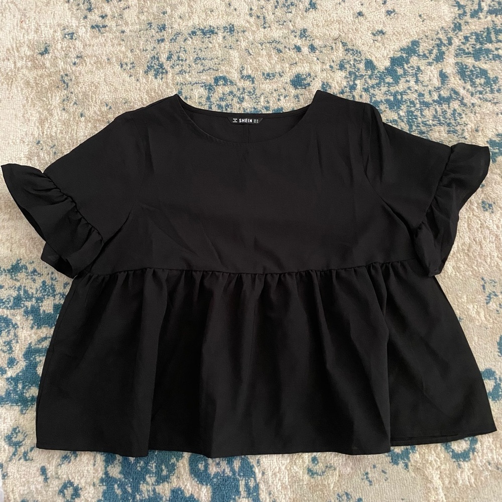 Black cropped blouse